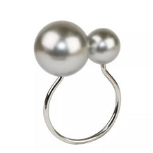 Load image into Gallery viewer, Elegant Pearl Ring